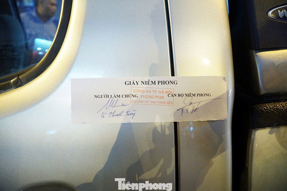 Uống 20 cốc bia khi chờ sếp, tài xế ở Hà Nội bị phạt hàng chục triệu đồng ảnh 7