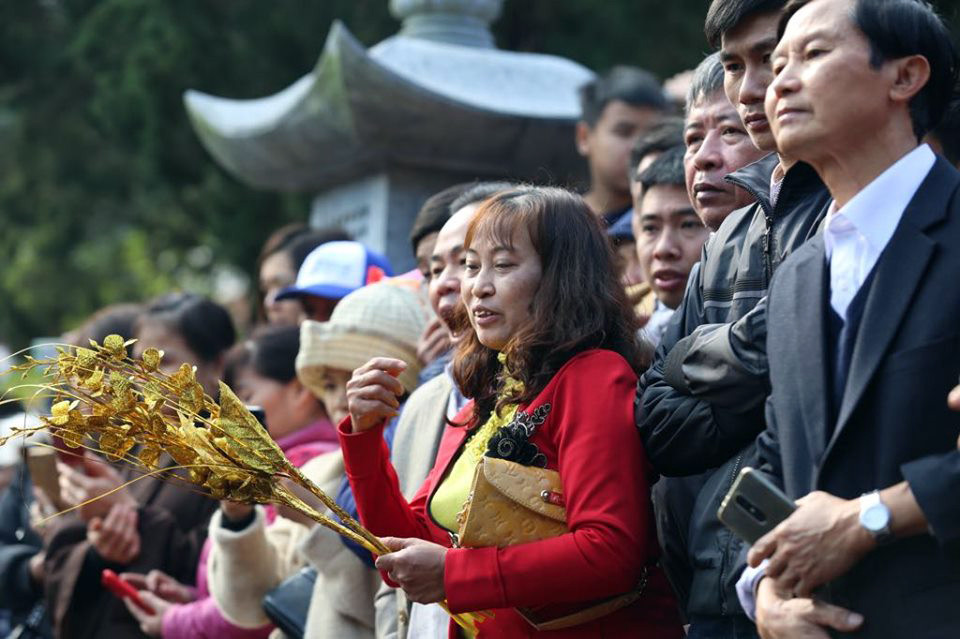 Biển người du xuân, vãn cảnh ngày khai hội chùa Hương ảnh 13