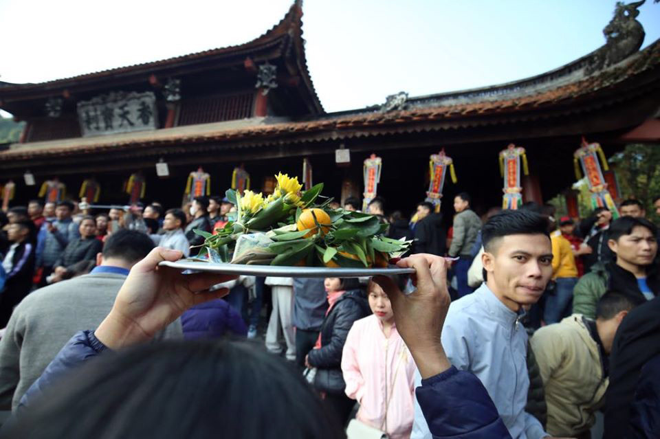 Biển người du xuân, vãn cảnh ngày khai hội chùa Hương ảnh 7