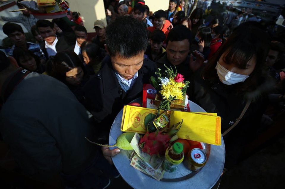 Biển người du xuân, vãn cảnh ngày khai hội chùa Hương ảnh 6