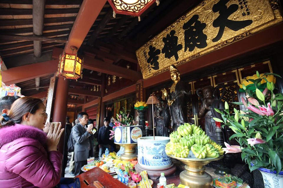 Biển người du xuân, vãn cảnh ngày khai hội chùa Hương ảnh 9