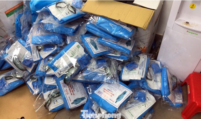 Phát hiện số lượng lớn vật tư, thiết bị y tế có dấu hiệu làm giả ảnh 8