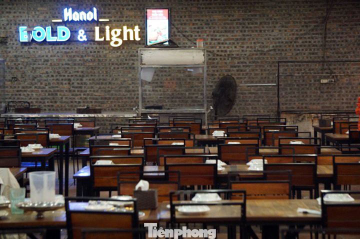 Nhiều quán nhậu ở Hà Nội giảm 70% khách tới uống bia, rượu ảnh 3