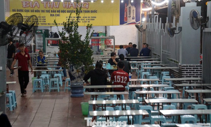 Nhiều quán nhậu ở Hà Nội giảm 70% khách tới uống bia, rượu ảnh 2
