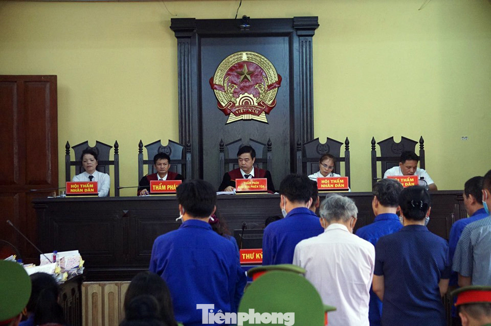 Đề nghị 25 năm tù kẻ nhận tiền tỷ để nâng điểm cho thí sinh Sơn La ảnh 1