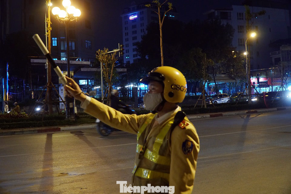 Gặp cảnh sát, ma men lái xe quay đầu bỏ chạy bất thành ảnh 8