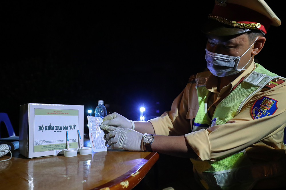 Tài xế dương tính ma túy, vi phạm nồng độ cồn vẫn lái xe trên cao tốc ảnh 7