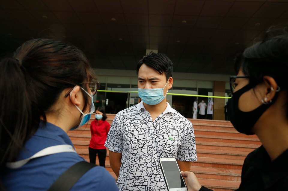 6 ca mắc COVID-19 khỏi bệnh, xuất viện tại BV Bệnh Nhiệt đới TƯ ảnh 9