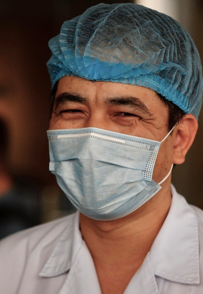 6 ca mắc COVID-19 khỏi bệnh, xuất viện tại BV Bệnh Nhiệt đới TƯ ảnh 7