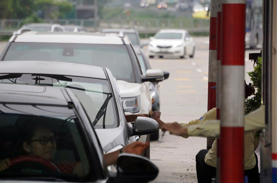 Cao tốc Pháp Vân tê liệt sau kỳ nghỉ lễ dài ngày ảnh 4