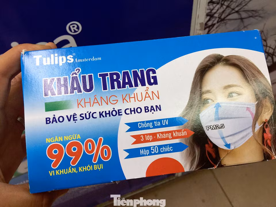 Hà Nội xử lý nhiều cửa hàng lợi dụng dịch corona 'chặt chém' giá khẩu trang ảnh 2