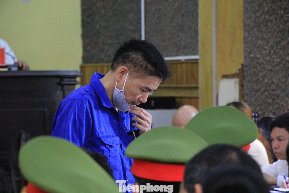 Chân dung cựu cán bộ giữ chức vụ ngành giáo dục, công an hầu tòa ảnh 4