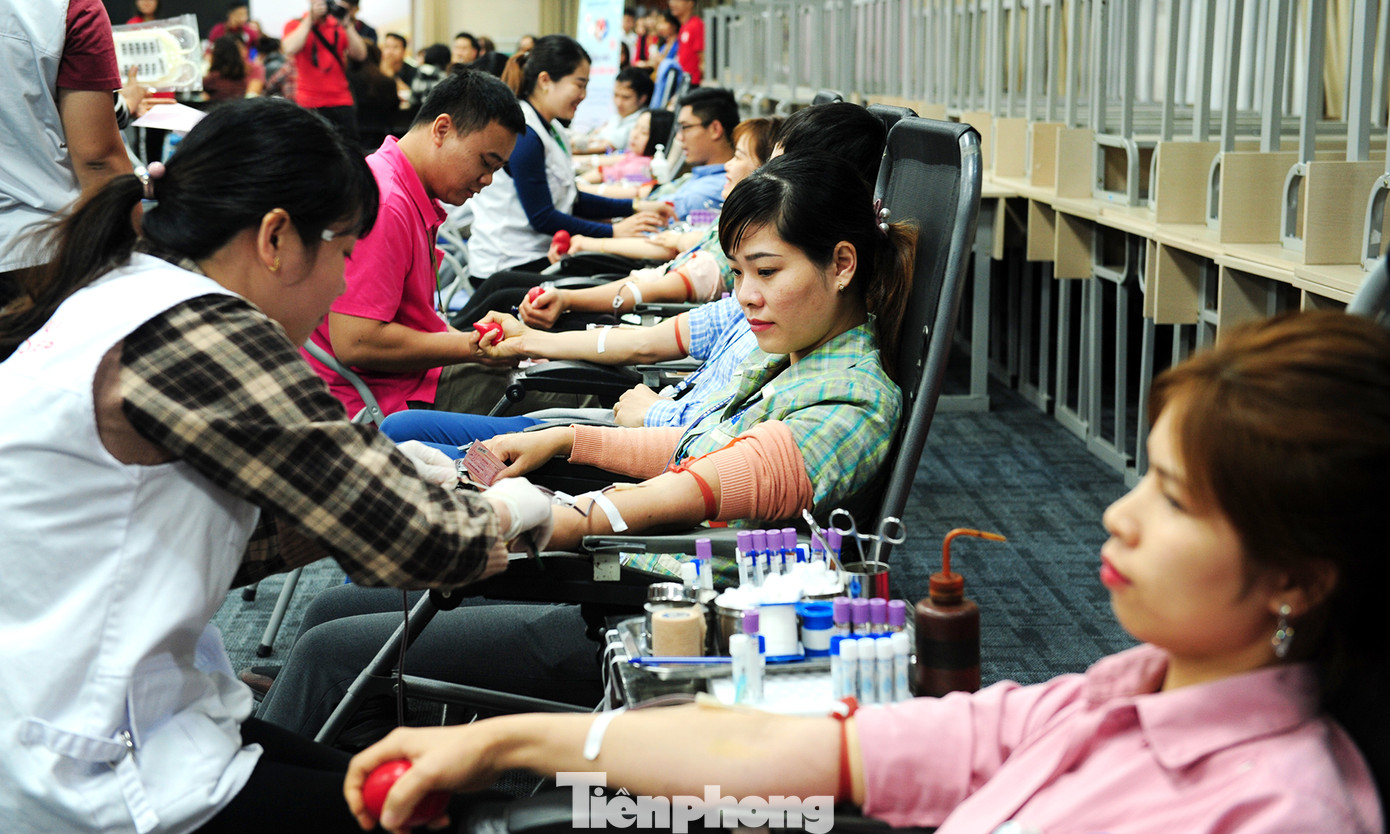 Rộn ràng ngày hội hiến máu Chủ nhật Đỏ tại Bắc Ninh ảnh 16
