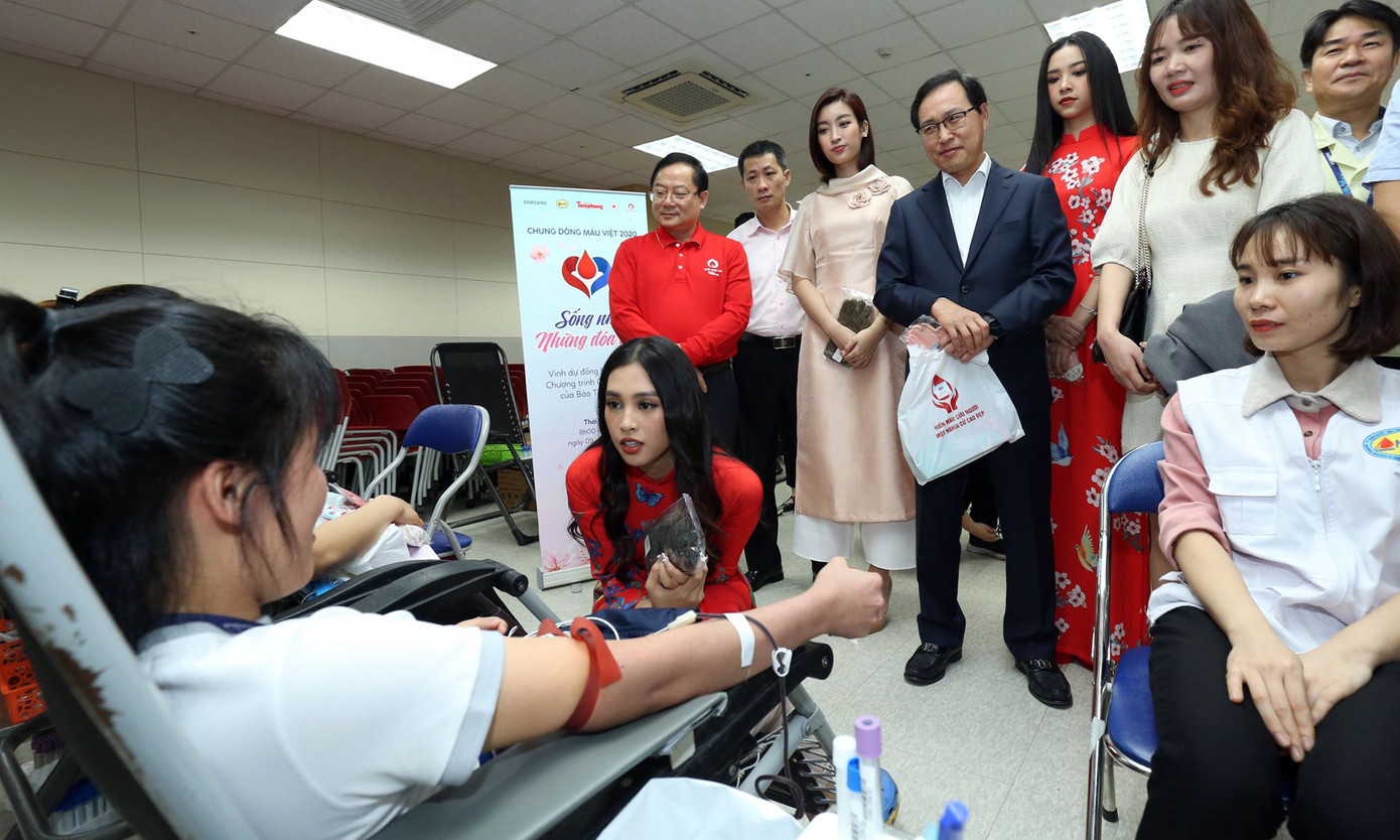 Cán bộ công nhân viên Samsung Thái Nguyên rộn ràng hiến máu Chủ nhật Đỏ ảnh 8
