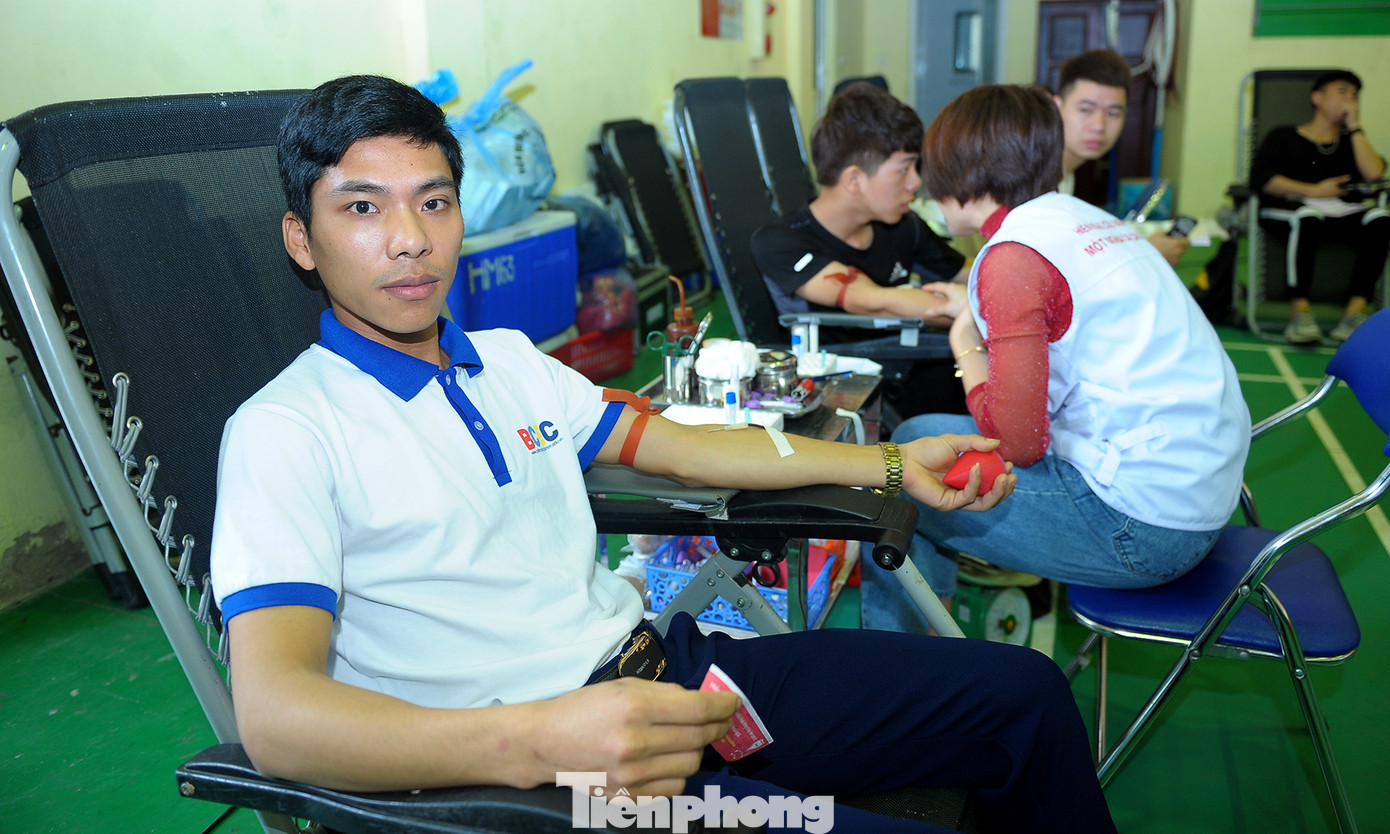 Rộn ràng ngày hội hiến máu Chủ nhật Đỏ tại Bắc Ninh ảnh 10