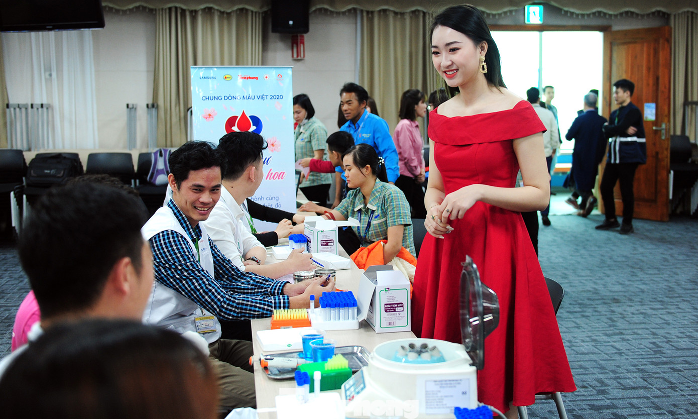 Rộn ràng ngày hội hiến máu Chủ nhật Đỏ tại Bắc Ninh ảnh 21
