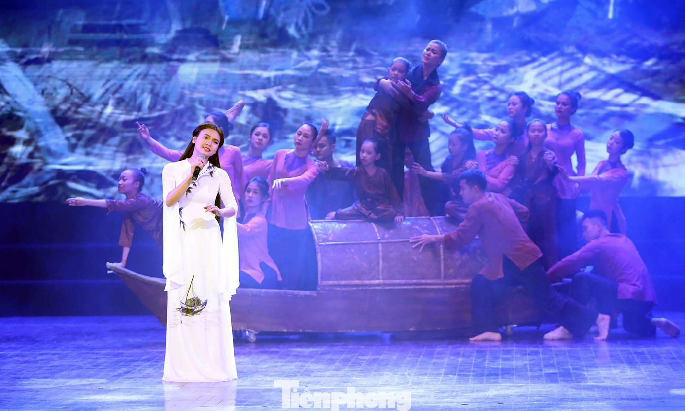 Xuân ấm 2020 tặng 12 căn nhà cho người nghèo, nhiều học bổng cho sinh viên ảnh 8