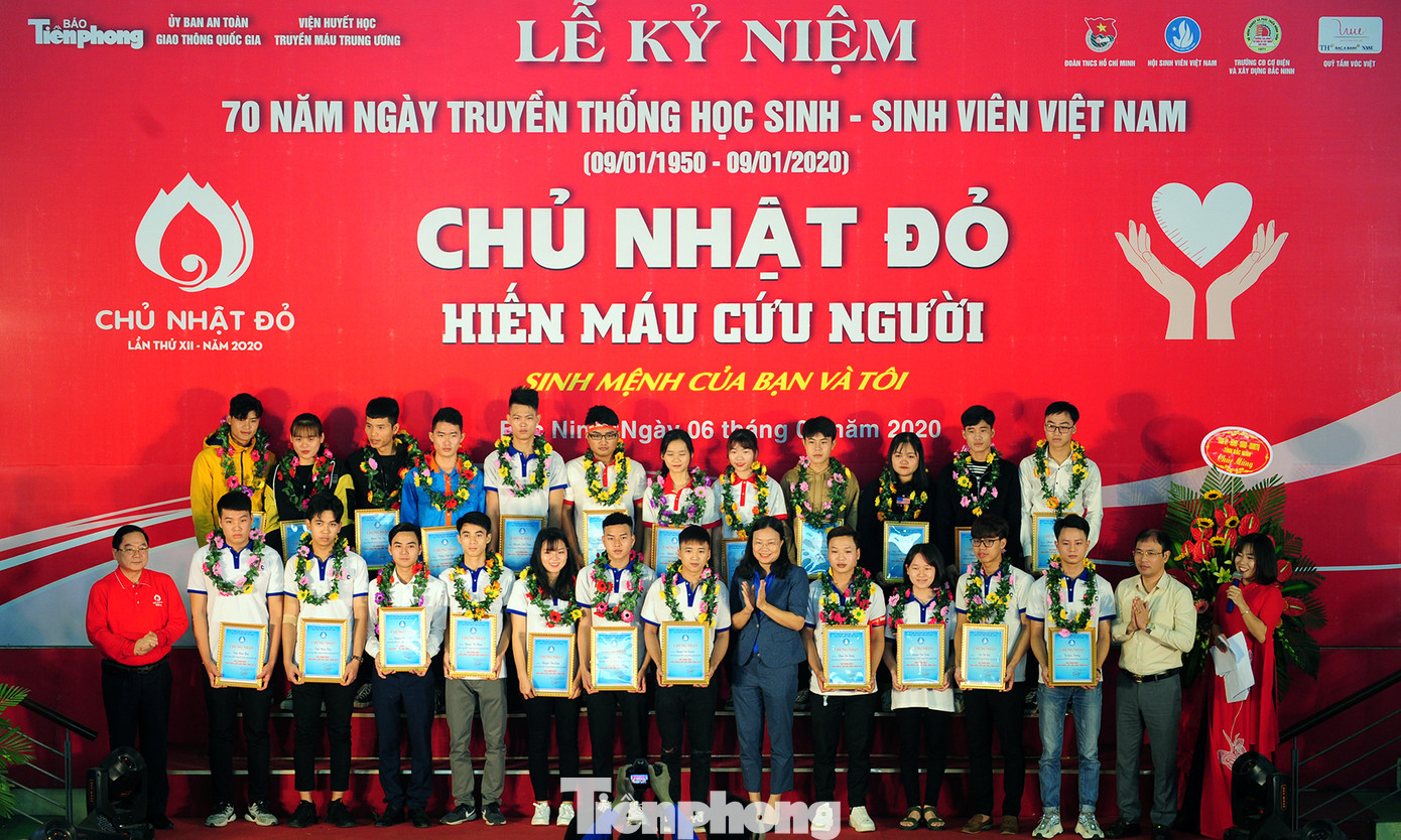 Rộn ràng ngày hội hiến máu Chủ nhật Đỏ tại Bắc Ninh ảnh 6