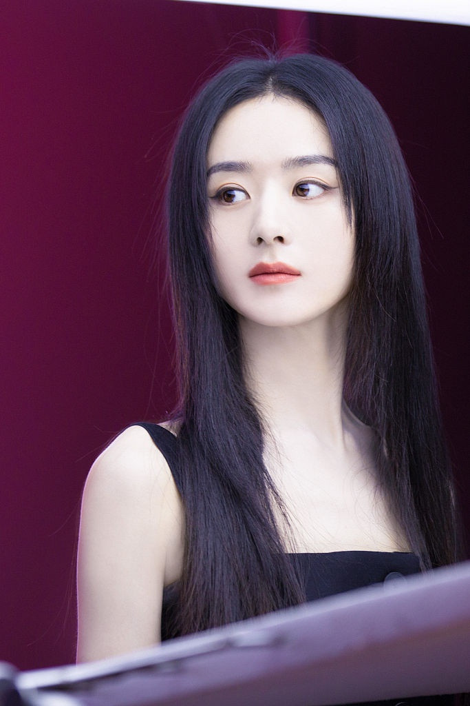 “Nín thở” trước visual mới của Triệu Lệ Dĩnh, nhưng tâm điểm chú ý mới thực sự bất ngờ ảnh 3