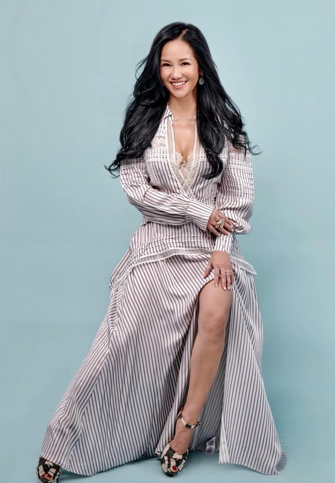 Vợ chồng Trấn Thành khoe ảnh đi du lịch cực tình tứ; Đan Lê đẹp tựa “nàng thơ“ ảnh 1