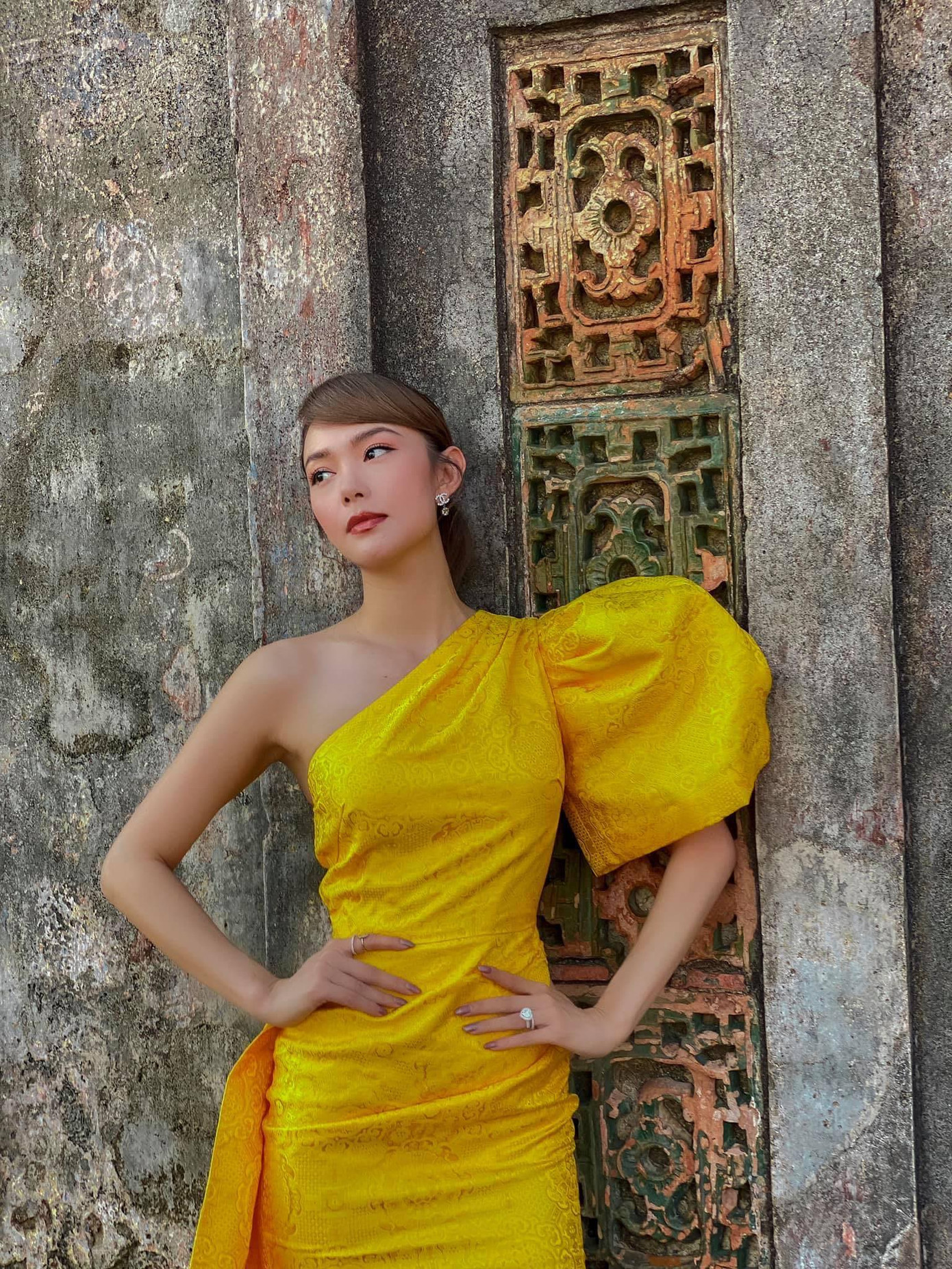 Trấn Thành mà phải đi bán nước hoa 99K? ảnh 1