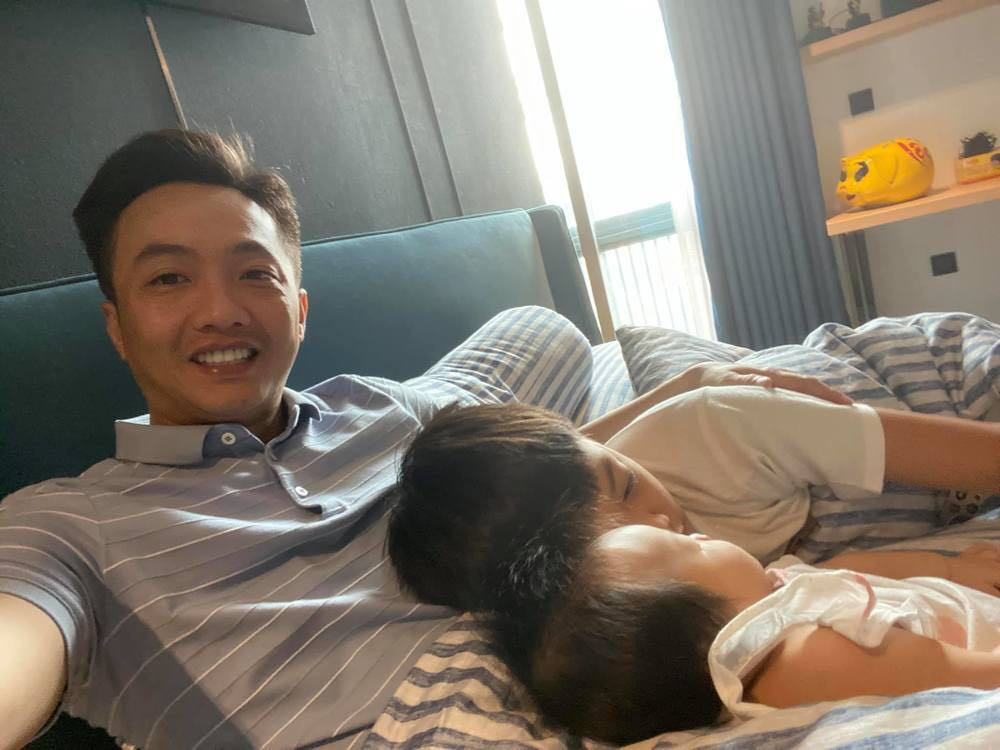 Thủy Tiên trở về Sài Gòn sau 15 ngày đi cứu trợ; Ninh Dương Lan Ngọc trấn an fan ảnh 18