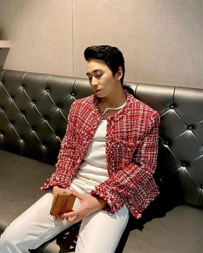 Hoàng Yến Chibi ngày càng trẻ trung; Hoàng Oanh khoe hình con trai lai Tây cực đáng yêu ảnh 2