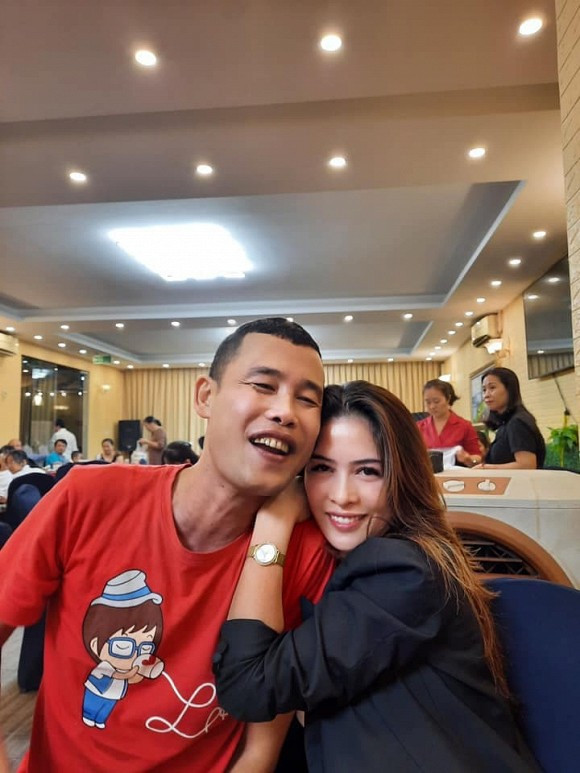 Lâm Vỹ Dạ vui vẻ, lạc quan giữa cơn bão anti-fan ảnh 8