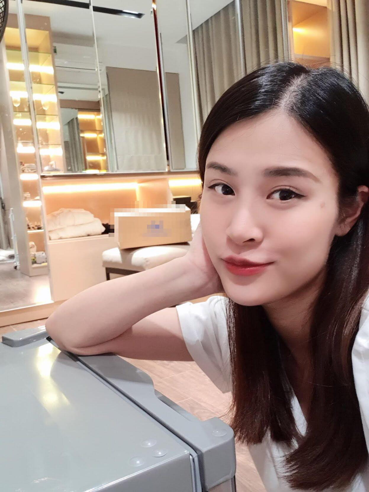 Đông Nhi được chồng bất ngờ tặng quà sau sinh; Lưu Hương Giang sang chảnh dù mấp mé 40 ảnh 11