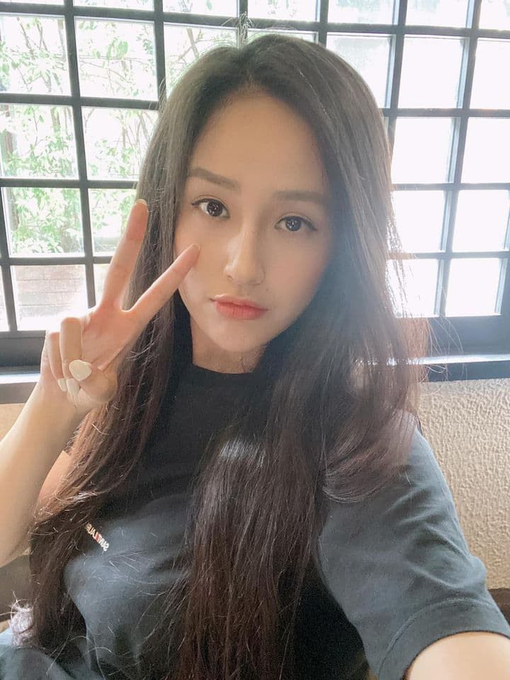 Sơn Tùng gây bất ngờ khi lọt top những người đàn ông quyến rũ nhất thế giới 2020 ảnh 10