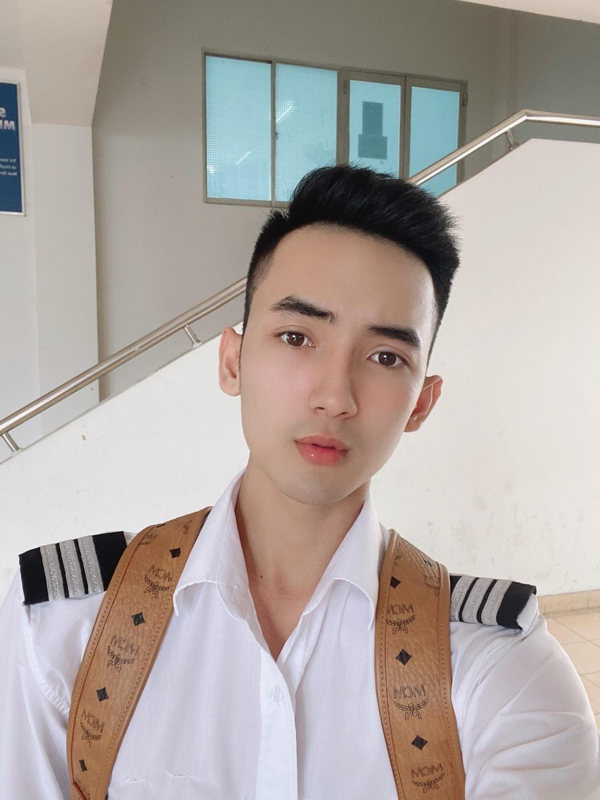 Hot boy Kiên Giang với ước mơ trở thành tiếp viên hàng không ảnh 4