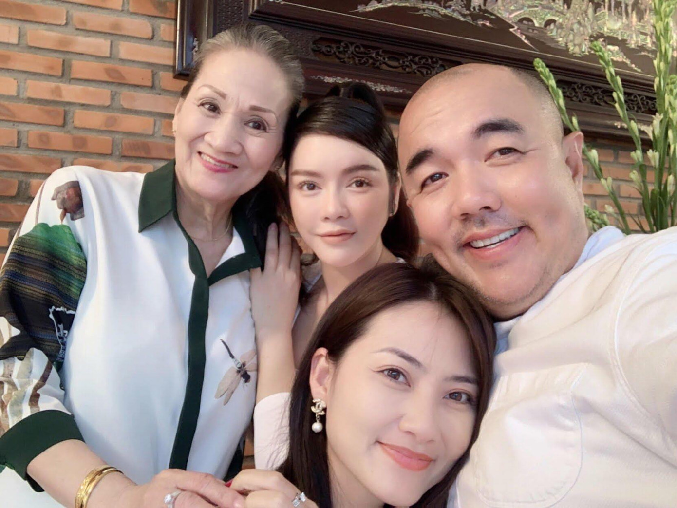 Trấn Thành mà phải đi bán nước hoa 99K? ảnh 7