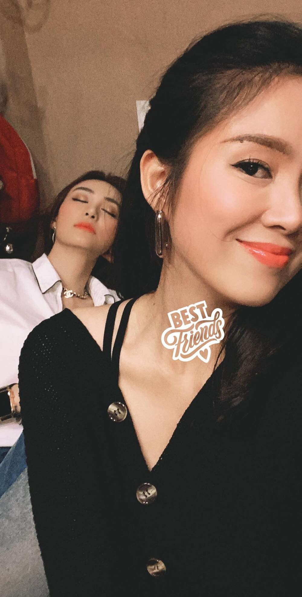 Sao Việt bênh vực Trấn Thành; con trai lai Tây nhà Hoàng Oanh khiến dân tình “chết mê“ ảnh 1