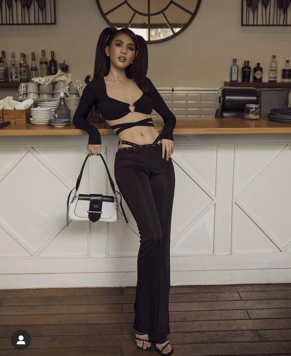 Lâm Vỹ Dạ khoe vai trần gợi cảm; Hậu ly hôn, Phạm Quỳnh Anh ngày càng tăng hạng nhan sắc ảnh 18