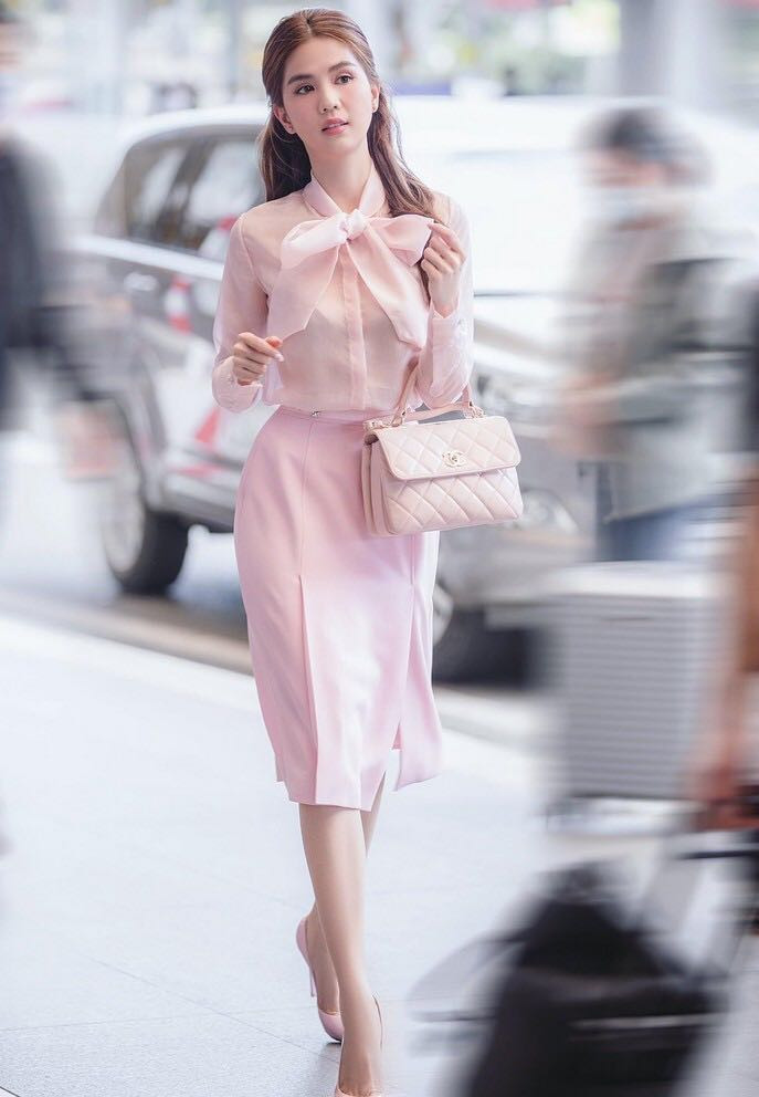 Giữa tâm bão anti-fan Lâm Vỹ Dạ vẫn khoe loạt ảnh đi làm kết hợp du lịch ở Sapa ảnh 25