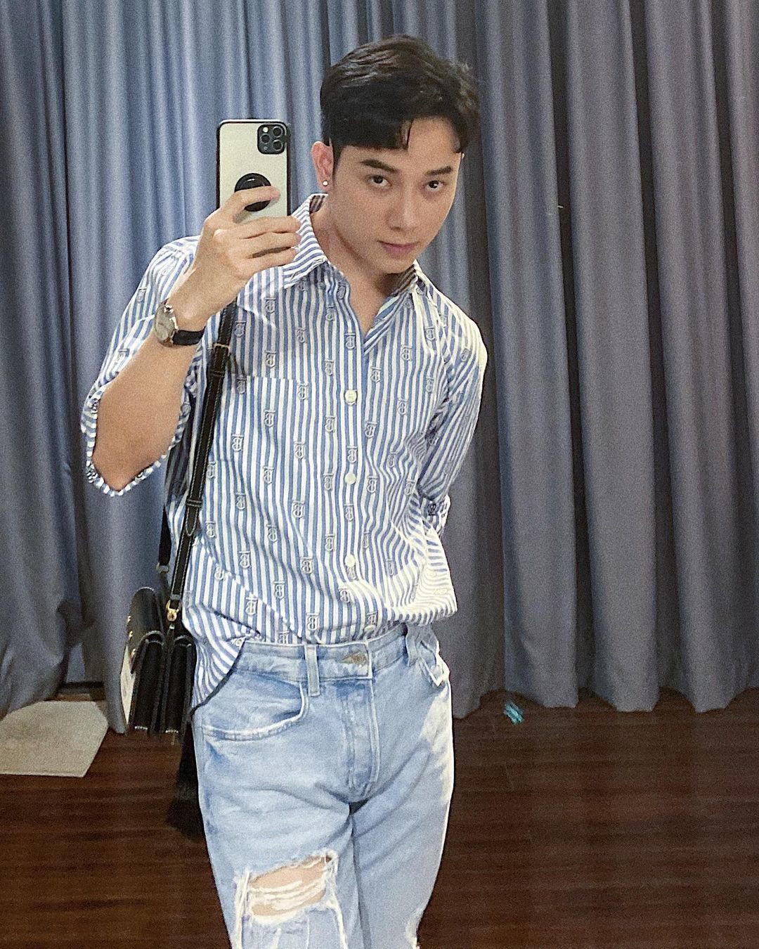 Thùy Anh thả dáng với bikini xanh neon bắt mắt; Lã Thanh Huyền ngày càng nóng bỏng ảnh 19