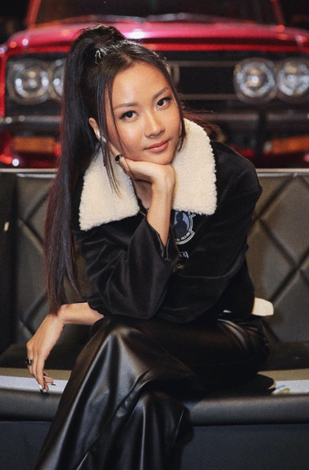 Đông Nhi được chồng bất ngờ tặng quà sau sinh; Lưu Hương Giang sang chảnh dù mấp mé 40 ảnh 4