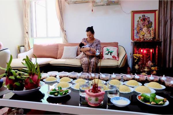 Thanh Hằng, Hiền Hồ cùng hóa chị Hằng trong dịp Tết Trung Thu nhưng mỗi người một vẻ ảnh 10