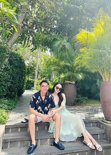 Thủy Tiên ăn vội bát mì tôm để đi cứu trợ; Lynk Lee “xéo sắc” đáp trả antifan ảnh 4