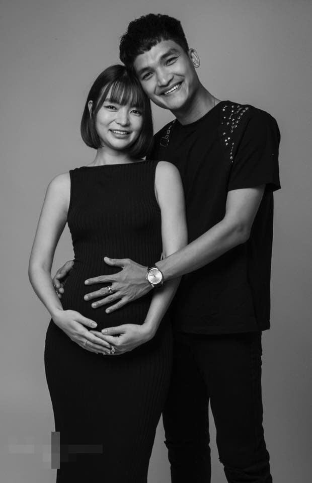 Ngọc Trinh đeo đồng hồ tiền tỷ đi săn sale; Hồ Ngọc Hà tiết lộ “chức mới” của Kim Lý ảnh 2