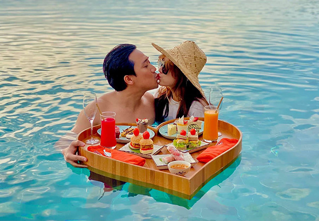 Vợ chồng Trấn Thành khoe ảnh đi du lịch cực tình tứ; Đan Lê đẹp tựa “nàng thơ“ ảnh 3