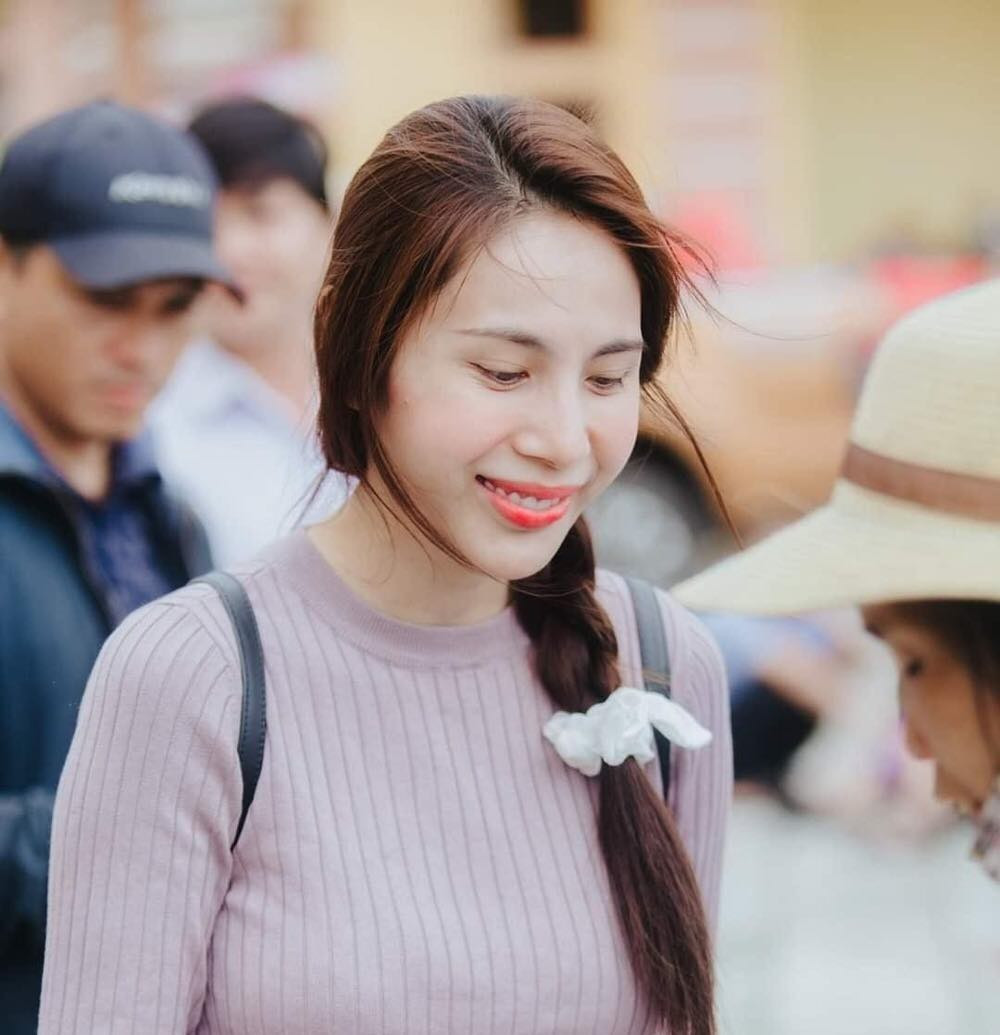 Thủy Tiên trở về Sài Gòn sau 15 ngày đi cứu trợ; Ninh Dương Lan Ngọc trấn an fan ảnh 11