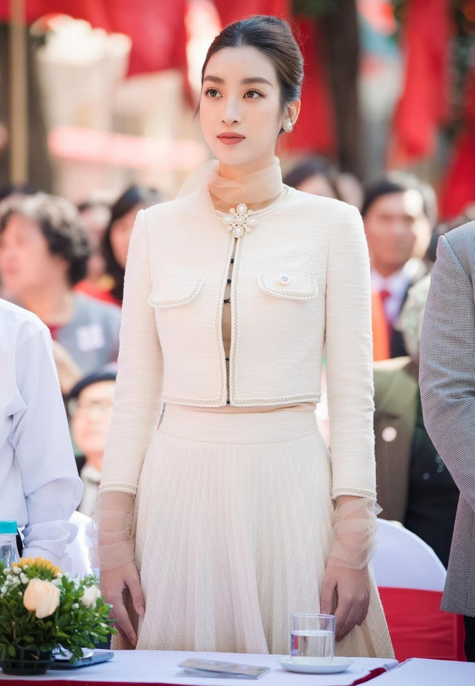 Lynk Lee ngày càng nền nã; Phương Mỹ Chi tham gia đêm nhạc, quyên góp được 400 triệu đồng ảnh 9