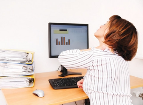 Thoái hóa cột sống cổ: Căn bệnh 'sát thủ' với dân văn phòng ảnh 2