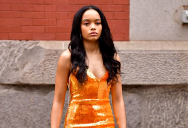 "Gossip Girl" phiên bản mới liệu có vượt qua được cái bóng quá lớn của "tiền bối"? ảnh 1