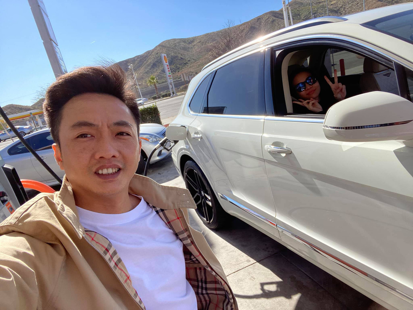 Dẫn bà xã sang Mỹ du lịch, Cường Đô La còn tặng vợ nhẫn kim cương ‘khủng’ ảnh 3