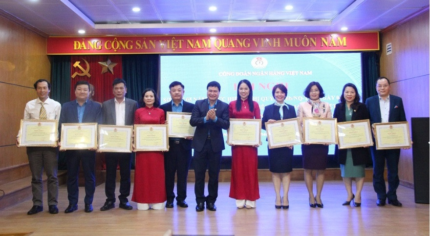 Công tác kiểm tra giám sát của Công đoàn Agribank các cấp được ghi nhận và khen thưởng ảnh 3