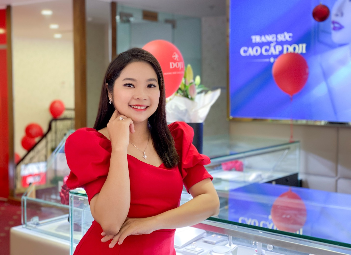 Trang sức DOJI – món quà phái đẹp tự thưởng dịp cuối năm ảnh 1