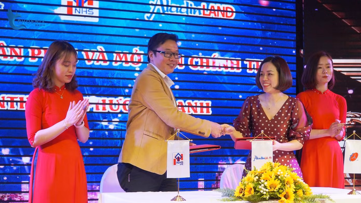 Hàng trăm khách hàng tham dự Lễ ký kết phân phối, mở bán dự án NTHome Phương Canh ảnh 3