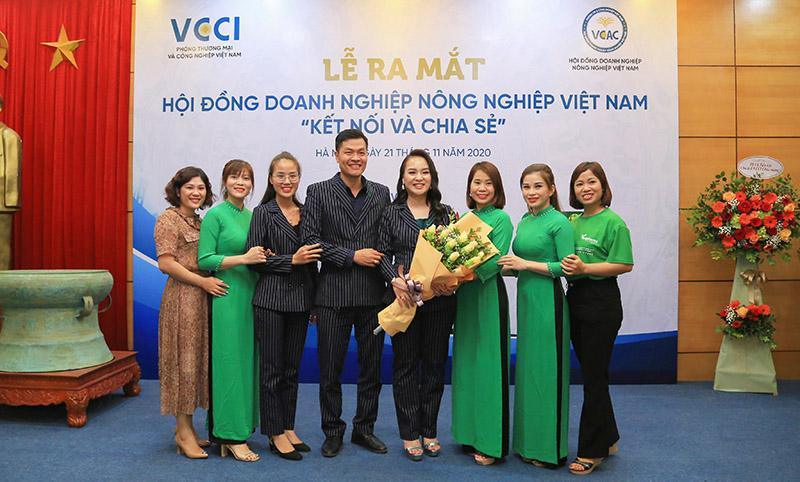 Bà Nguyễn Thị Diễm Hằng được bổ nhiệm phó chủ tịch VCAC ảnh 2